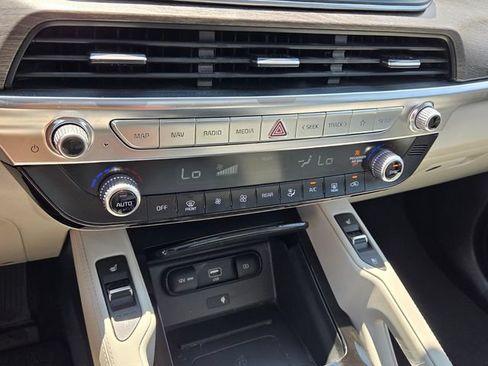 Used 2020 Kia Telluride EX FWD image 25