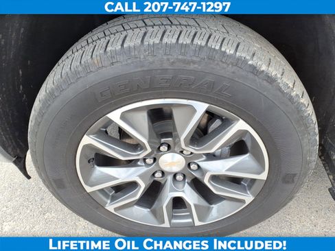 Used 2023 Chevrolet Silverado 1500 LT AWD/4WD image 9