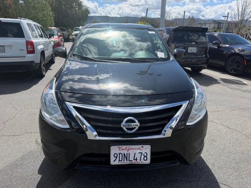 Used 2019 Nissan Versa S image 2