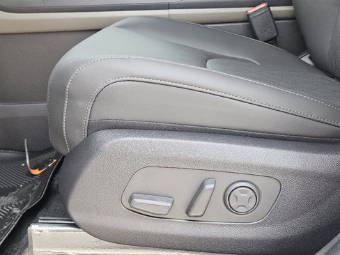 New 2026 Kia Carnival LXS image 17