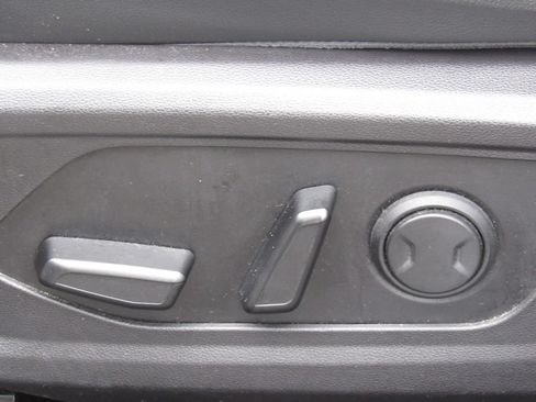 Used 2022 Hyundai Tucson Limited AWD/4WD image 12