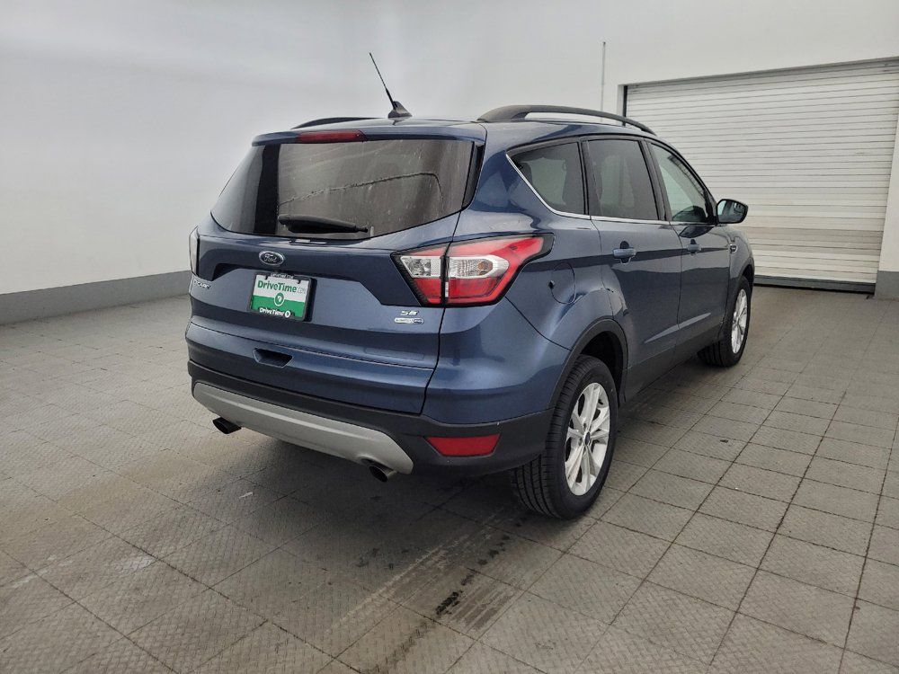 Used 2018 Ford Escape SE w/ SE Sync 3 Package AWD/4WD image 9