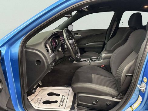 Used 2019 Dodge Charger Scat Pack w/ Dynamics Package RWD image 15