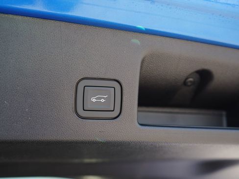 New 2025 Chevrolet Equinox EV RS image 23