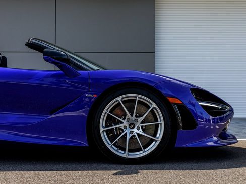 New 2026 McLaren 750S Spider RWD image 34