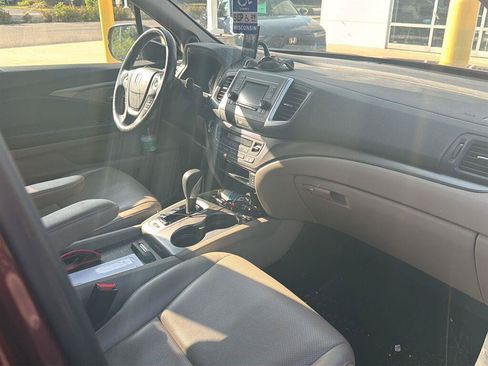 Used 2019 Honda Ridgeline RTL image 3
