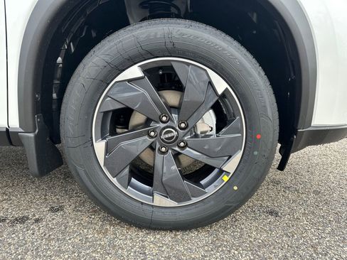 New 2026 Nissan Rogue SV image 12