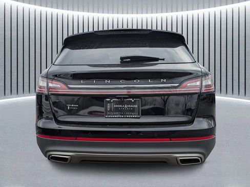 Certified 2022 Lincoln Nautilus Reserve w/ Equipment Group 201A image 5