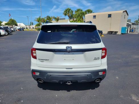 Used 2021 Honda Passport Elite image 6