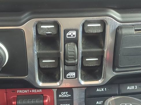 Used 2021 Jeep Gladiator Rubicon image 28