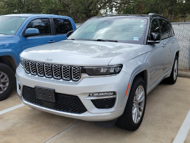 Used 2022 Jeep Grand Cherokee Summit w/ Adv Protech Group IV AWD/4WD image 11