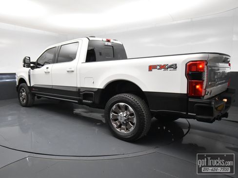 Used 2025 Ford F250 King Ranch image 4