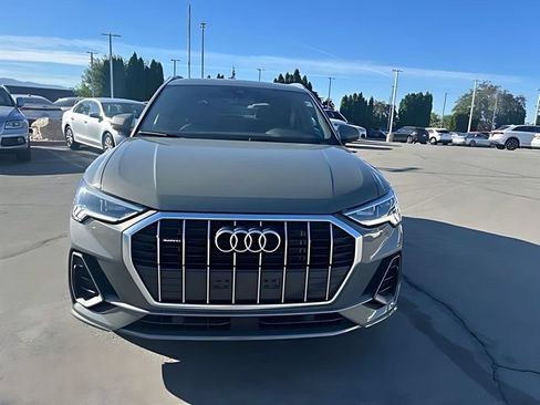 Used 2025 Audi Q3 2.0T Premium AWD/4WD image 8