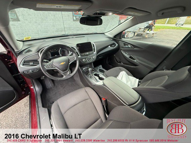 Used 2016 Chevrolet Malibu LT w/ Driver Confidence Package FWD image 12