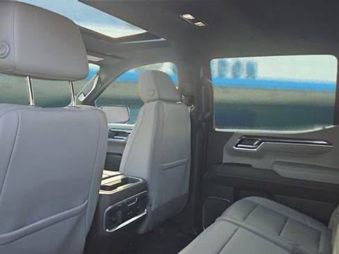 Used 2023 Chevrolet Silverado 1500 LTZ w/ LTZ Premium Package image 21