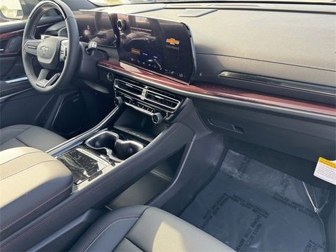 New 2026 Chevrolet Traverse Z71 w/ Enhanced Driving Package image 6