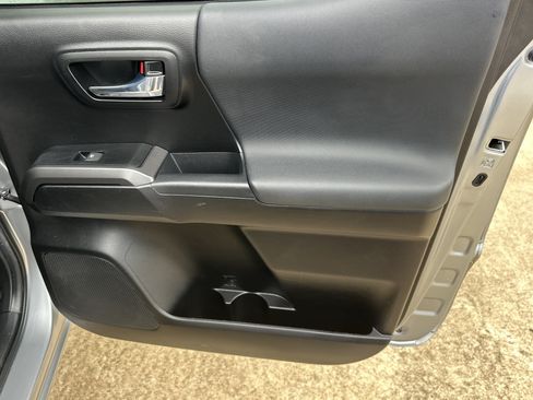 Used 2023 Toyota Tacoma TRD Off-Road RWD image 17