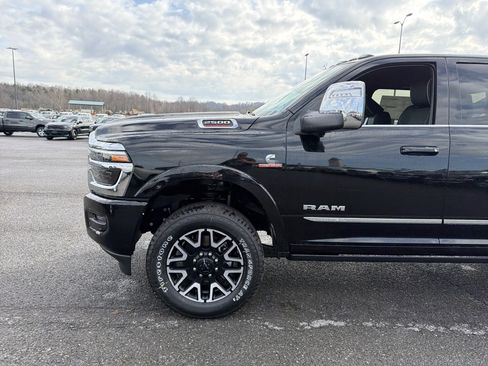 New 2026 RAM 2500 Limited AWD/4WD image 11