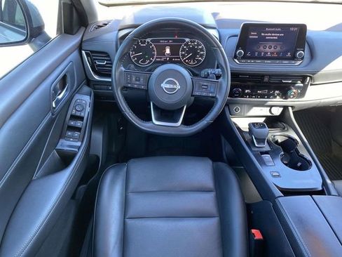 Used 2023 Nissan Rogue SV w/ SV Premium Package image 15