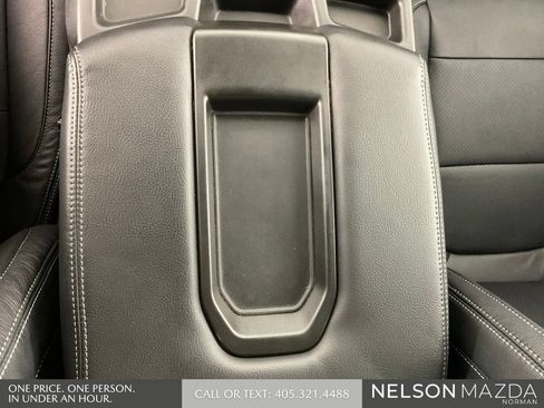 Used 2022 Chevrolet Silverado 1500 LT AWD/4WD image 38