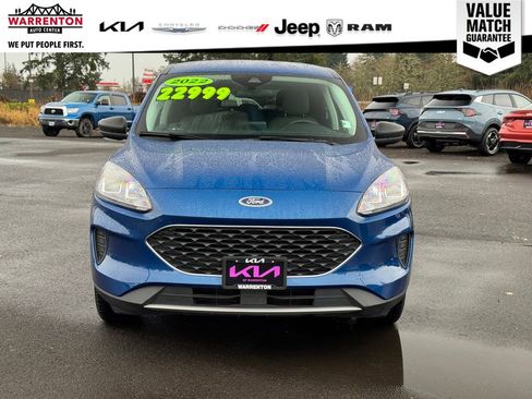 Used 2022 Ford Escape SE image 12
