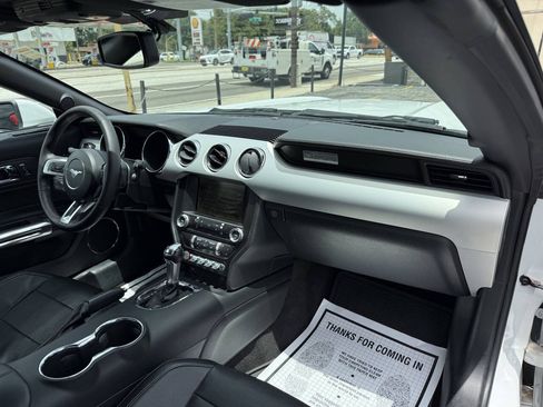 Used 2015 Ford Mustang Premium RWD image 22