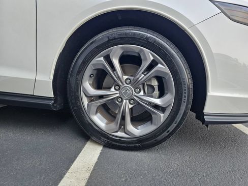 Used 2024 Honda Accord EX image 9