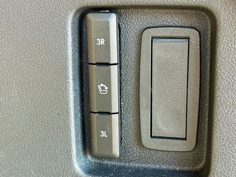 Used 2023 Lincoln Aviator Reserve w/ Equipment Group 201A image 13