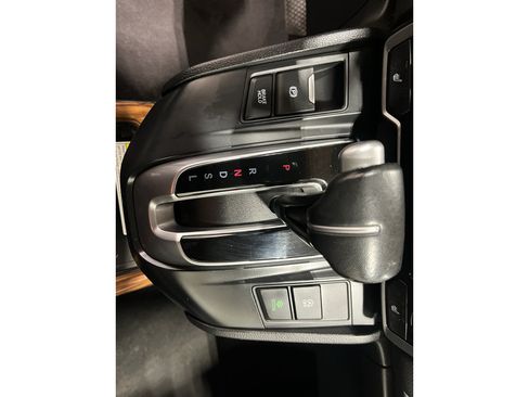 Used 2021 Honda CR-V Touring image 12