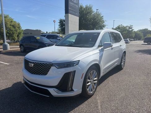 Used 2020 Cadillac XT6 Premium Luxury w/ Platinum Package image 7