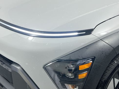 Used 2024 Hyundai Kona SEL FWD image 11