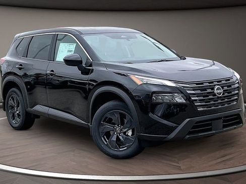 New 2026 Nissan Rogue SV w/ Cold Weather Package FWD image 2