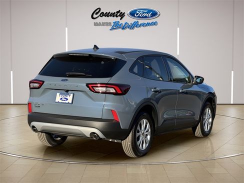 New 2026 Ford Escape Active image 10