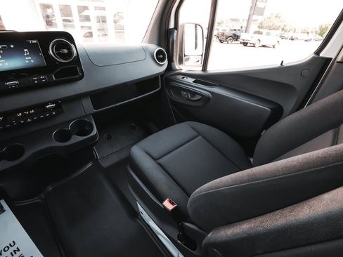Used 2026 Mercedes-Benz Sprinter 2500 image 37