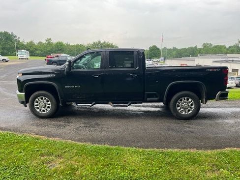Used 2023 Chevrolet Silverado 2500 LT w/ Convenience Package AWD/4WD image 7