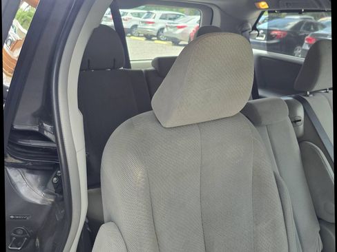 Used 2014 Toyota Sienna LE FWD image 8