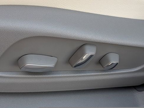 New 2026 Cadillac XT5 Premium Luxury image 23