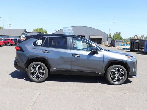 Used 2021 Toyota RAV4 XSE w/ Premium Package AWD/4WD image 4