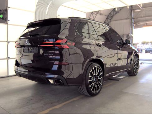 Used 2025 BMW X5 xDrive50e w/ Executive Package AWD/4WD image 4