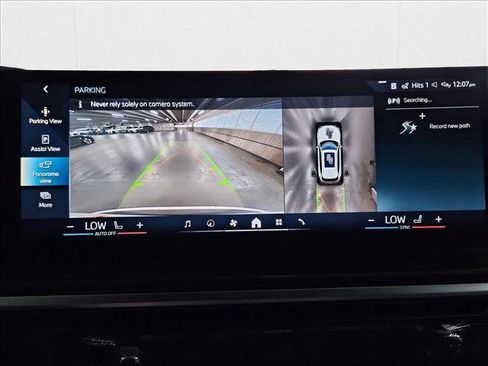 Used 2026 BMW X5 xDrive50e w/ Premium Package image 13