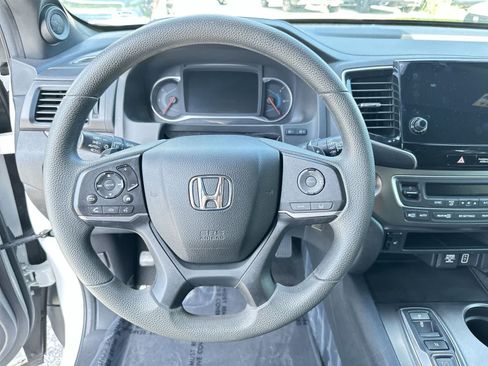 Used 2022 Honda Pilot Sport image 18