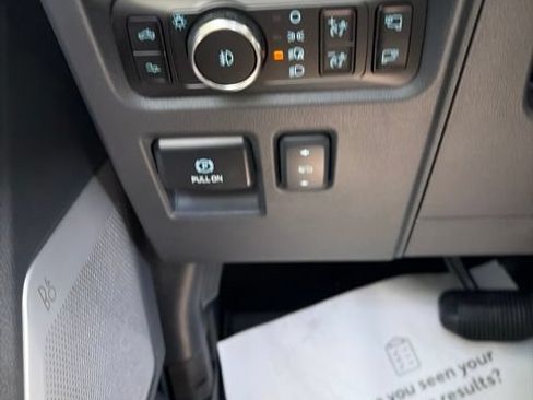 Used 2025 Ford F150 Raptor AWD/4WD image 31