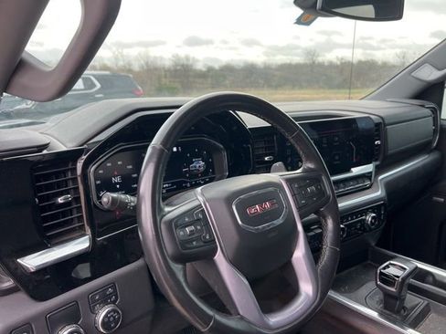 Used 2022 GMC Sierra 1500 SLT image 13