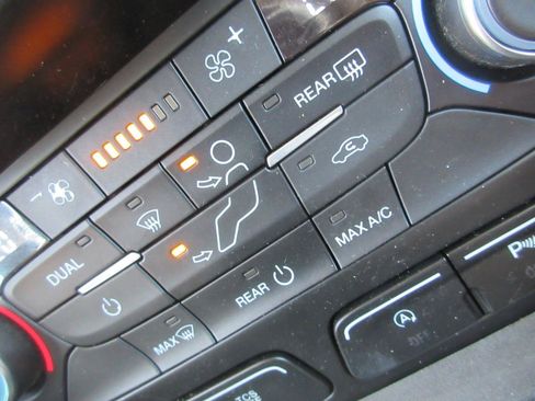 Used 2022 Ford Transit Connect XLT FWD image 39