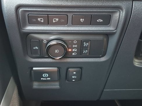 Used 2022 Ford F150 Raptor w/ Equipment Group 801A High AWD/4WD image 28