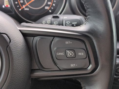 Used 2022 Jeep Wrangler Unlimited Sport AWD/4WD image 25