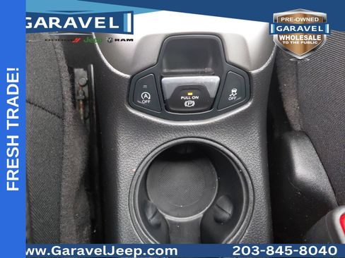 Used 2019 Jeep Compass Latitude w/ Popular Equipment Group AWD/4WD image 16