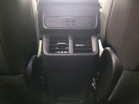 Used 2025 Chevrolet Equinox LT AWD/4WD image 11