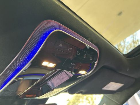 Used 2022 Mercedes-Benz S 580 4MATIC Sedan w/ AMG Line Package image 56