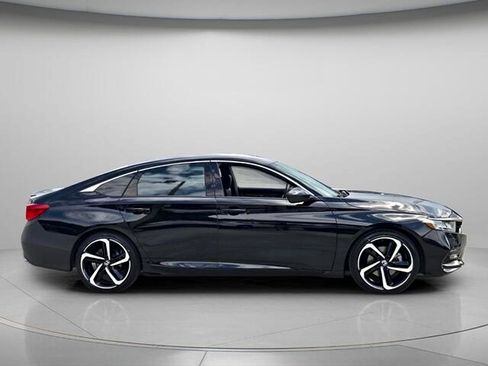 Used 2019 Honda Accord Sport image 5